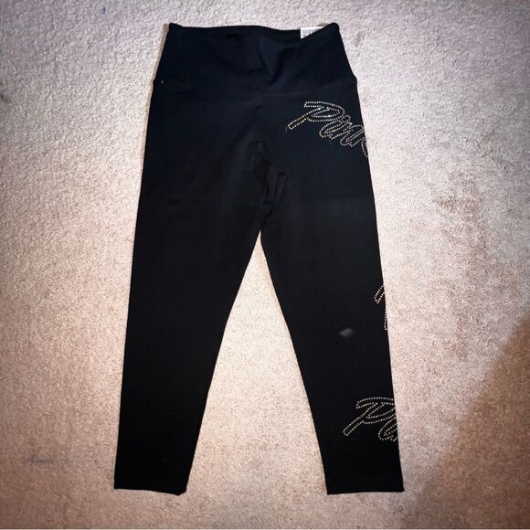 PINK Victoria’s Secret Black High Waist Yoga Leggings w/ Rhinestone Logo Size M - Picture 1 of 4